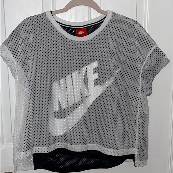Nike tshirt - Picture 1 of 2